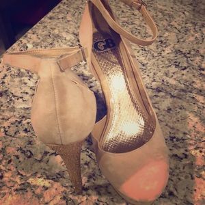 Gianni Bini nude shoe